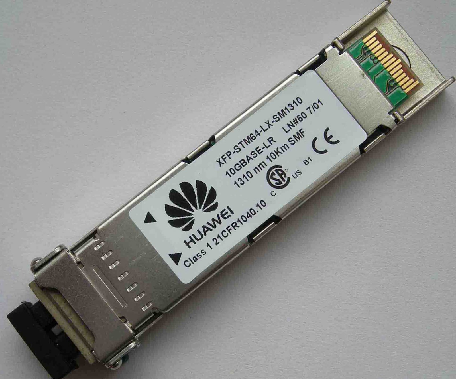 光模块外观与铭牌（10G XFP 光模块示例）